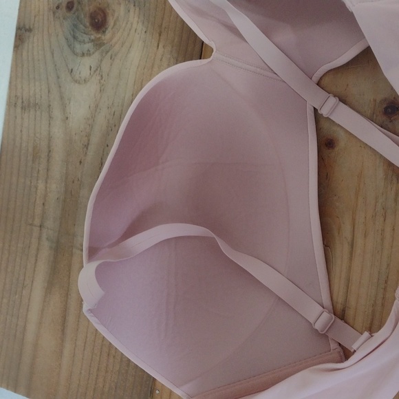 Secret Treasures Pink Wire Free Full Coverage Bra Size 40DD - Picture 7 of 9
